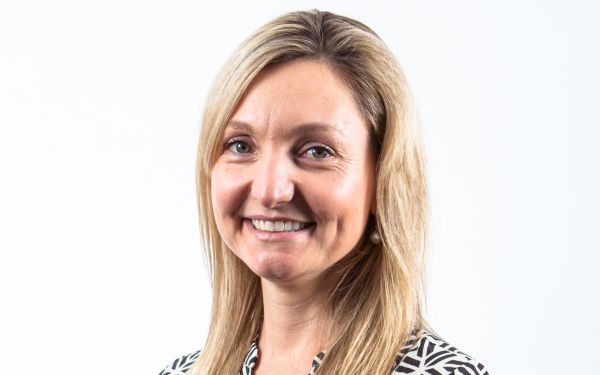 Dr Angela Allen | Icon Cancer Centre